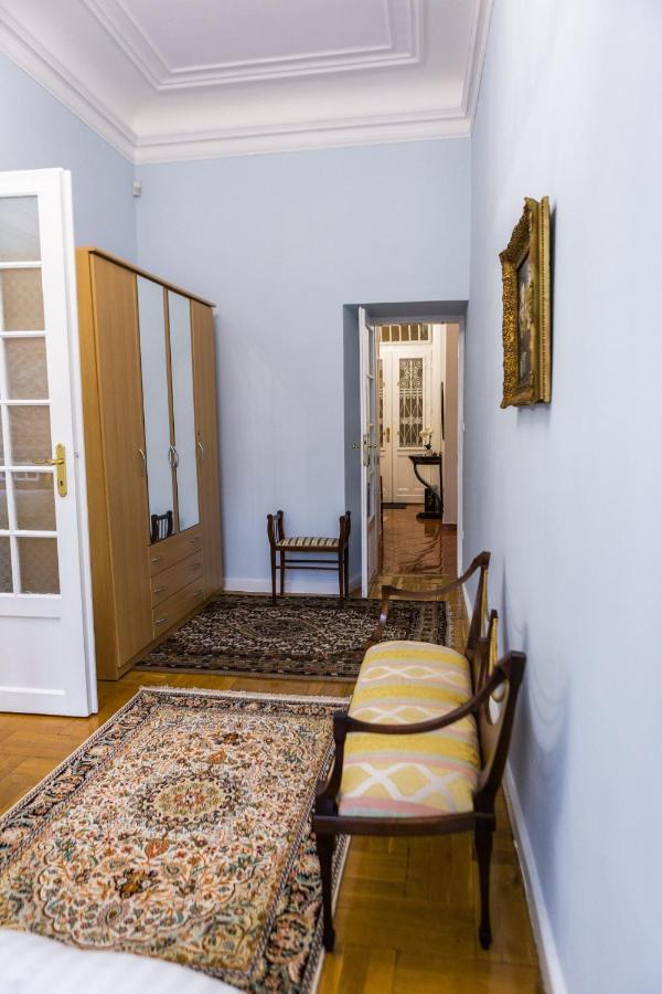 Luxury Downtown 3 Bedroom Apartment By Synagoge With Beautiful View Budapest Eksteriør bilde