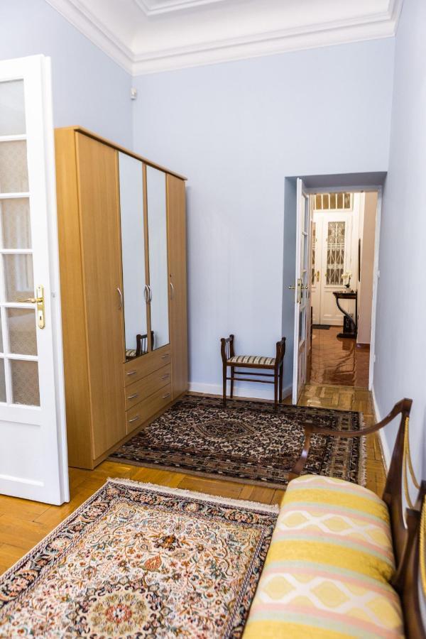 Luxury Downtown 3 Bedroom Apartment By Synagoge With Beautiful View Budapest Eksteriør bilde