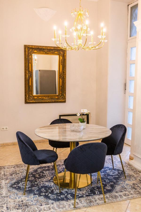 Luxury Downtown 3 Bedroom Apartment By Synagoge With Beautiful View Budapest Eksteriør bilde